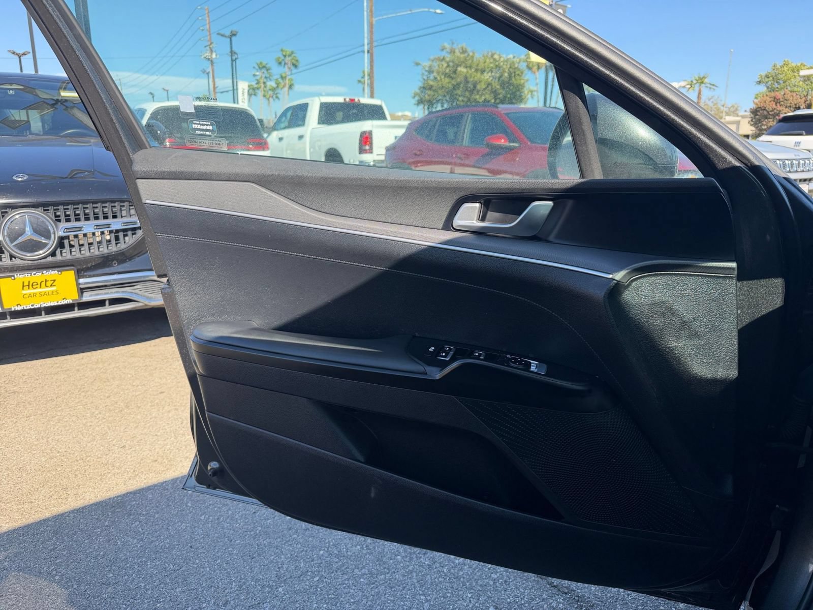 Used 2025 Kia K5 LXS FWD image 18