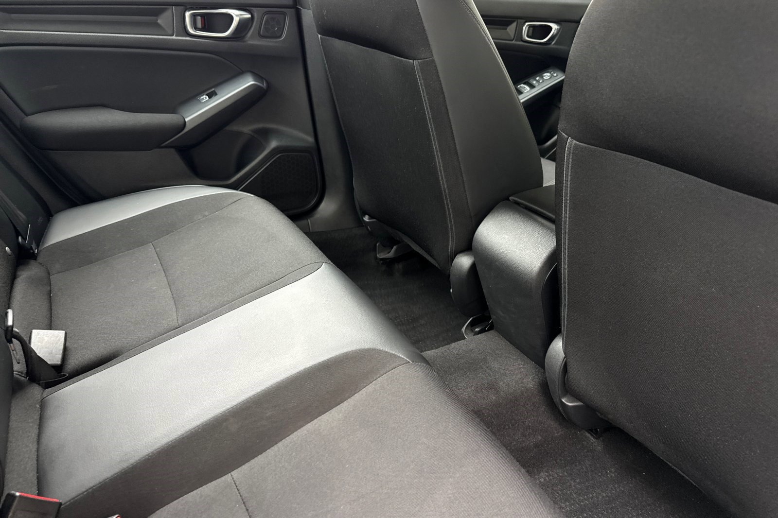 Used 2023 Honda Civic Sport image 29