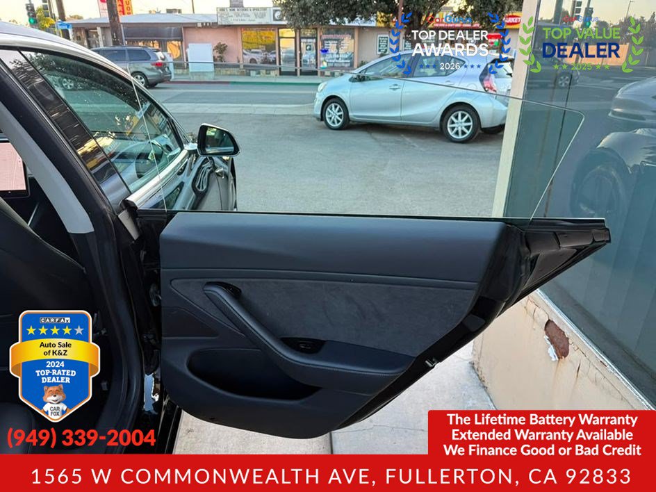 Used 2018 Tesla Model 3 Long Range RWD image 25