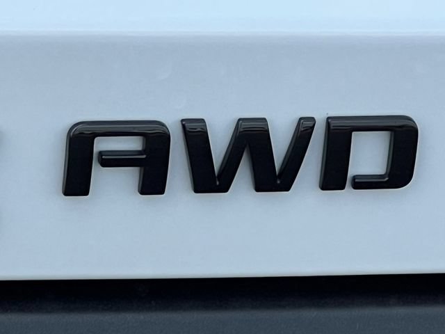 New 2027 Chevrolet Equinox RS w/ Safety and Technology Package AWD/4WD image 7