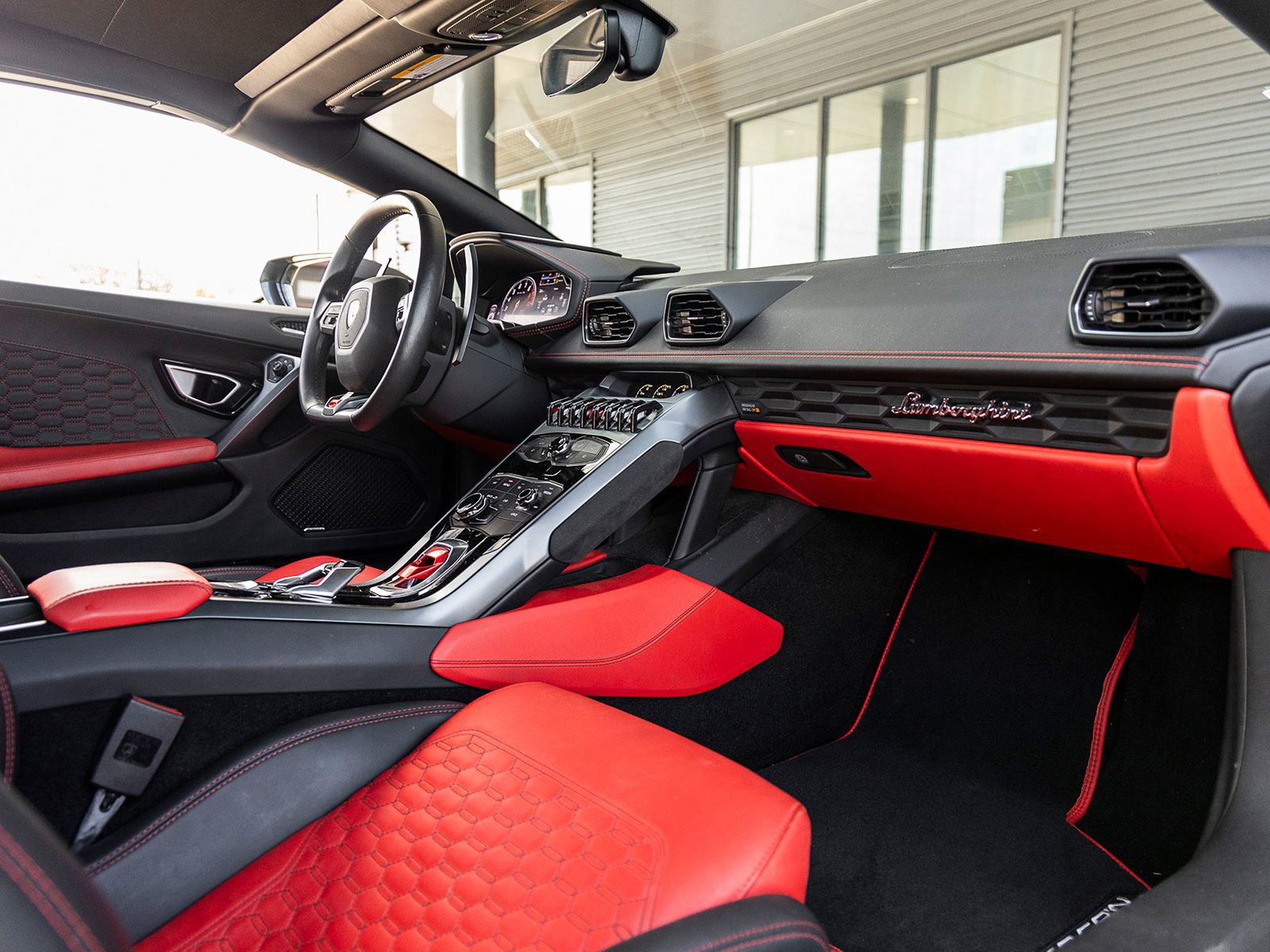 Used 2019 Lamborghini Huracan LP 580-2 image 45