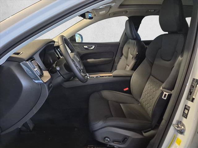 New 2027 Volvo XC60 T8 Plus AWD/4WD image 4