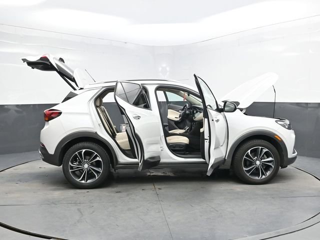 Used 2020 Buick Encore GX Essence AWD/4WD image 54