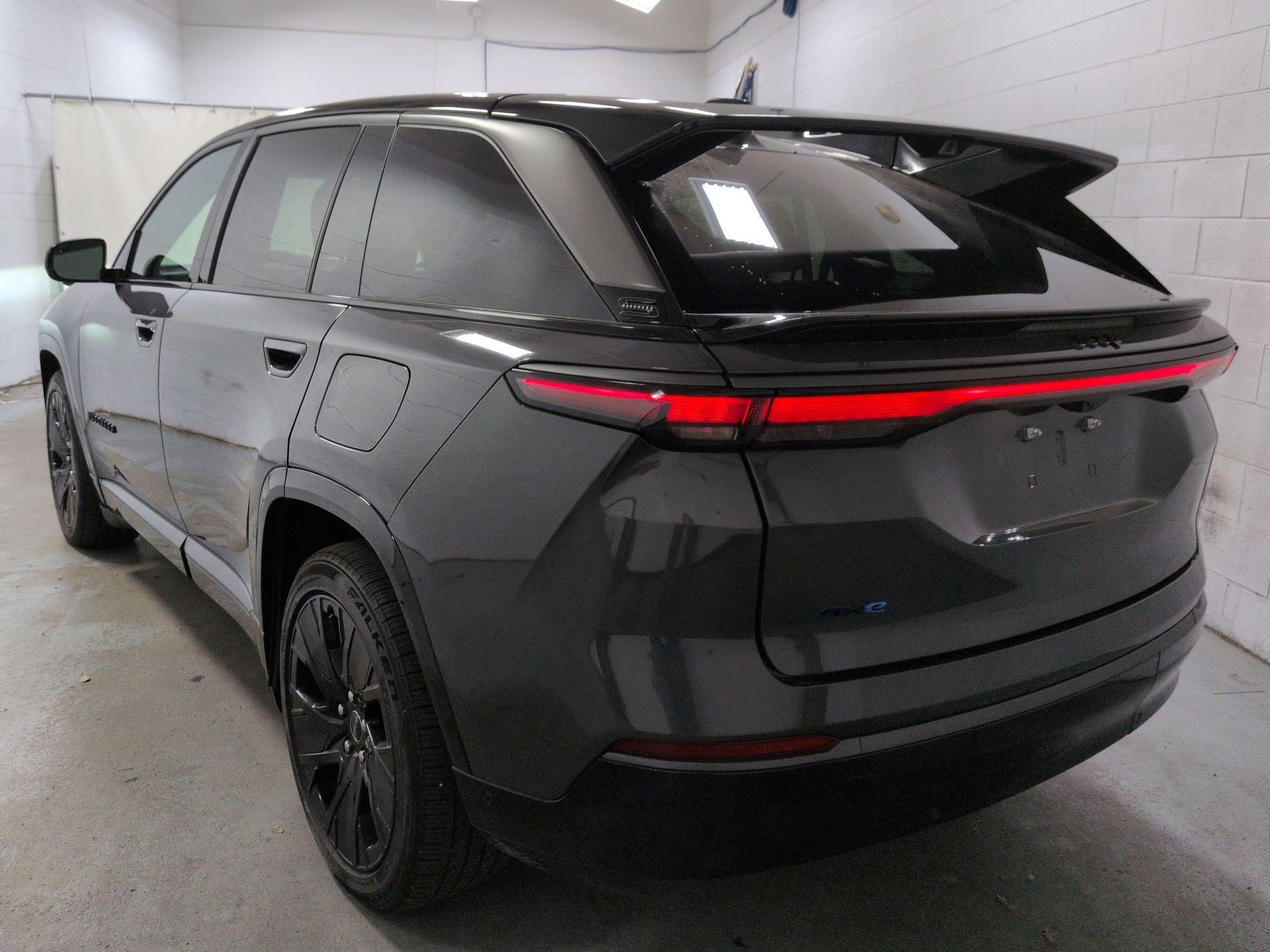 Used 2024 Jeep Wagoneer Launch Edition image 8