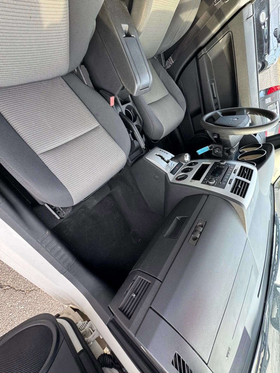 Used 2009 Dodge Caliber SXT image 13