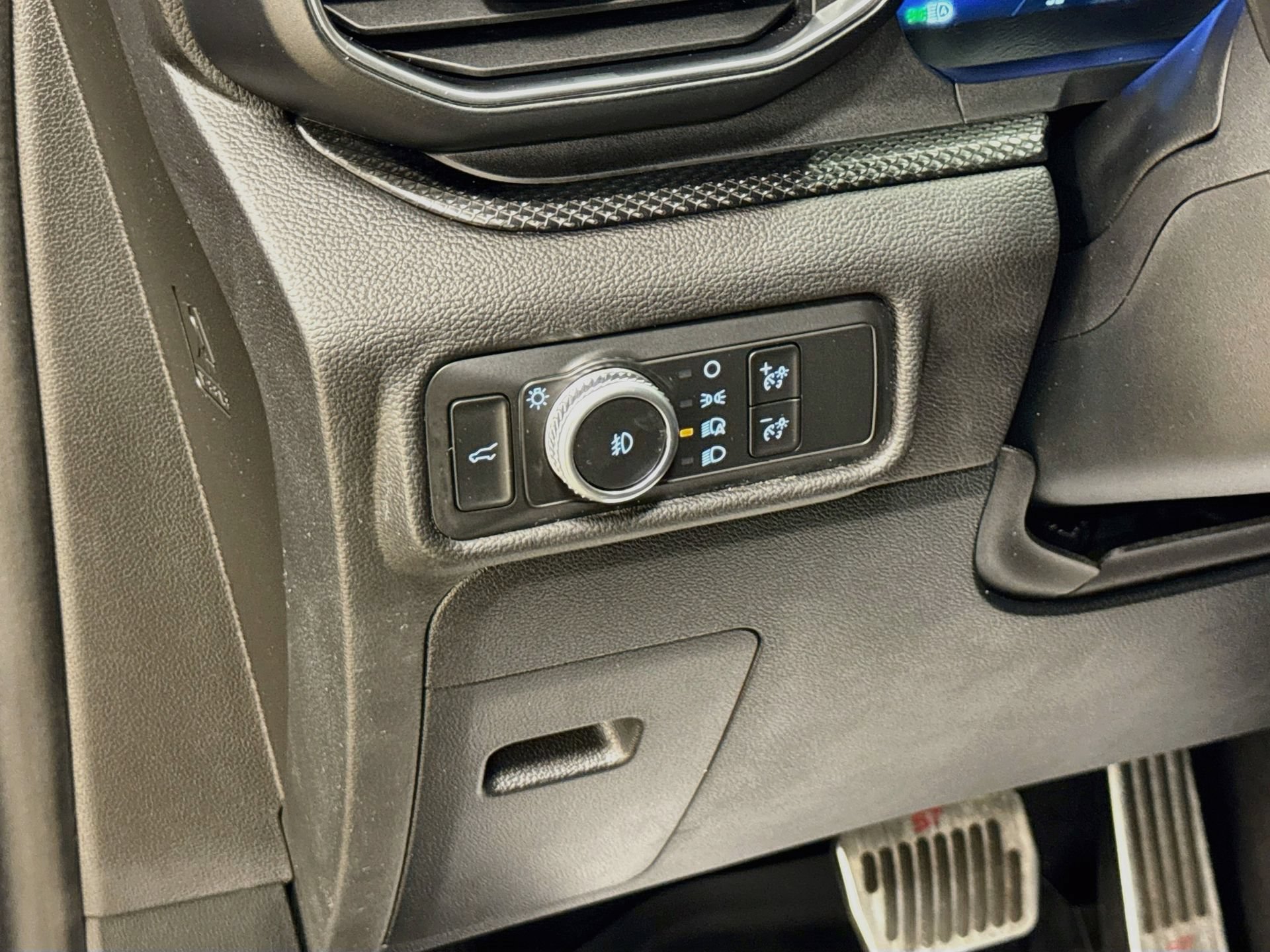 Used 2021 Ford Explorer ST w/ Equipment Group 401A AWD/4WD image 10