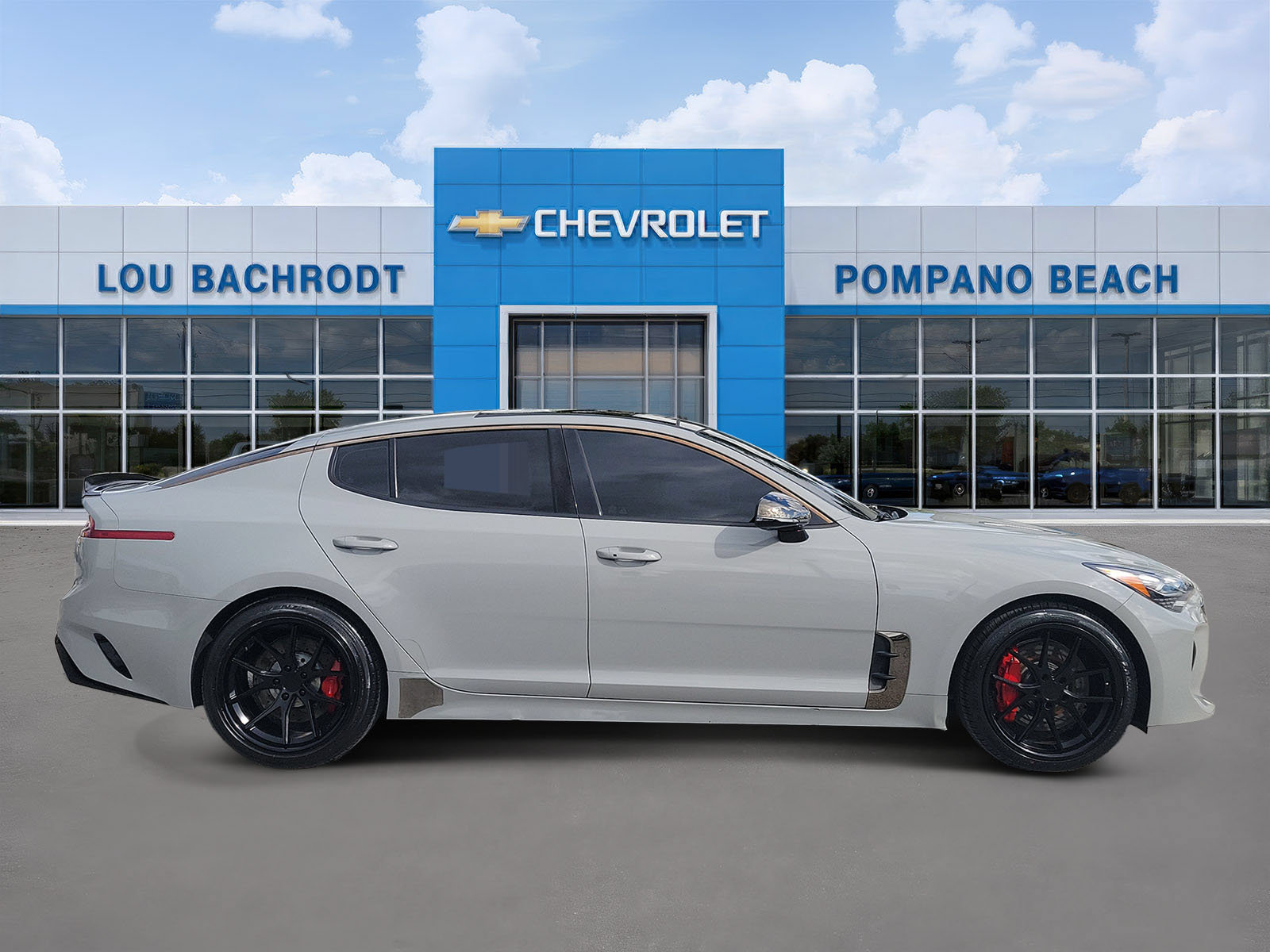 Used 2020 Kia Stinger GT1 RWD image 2
