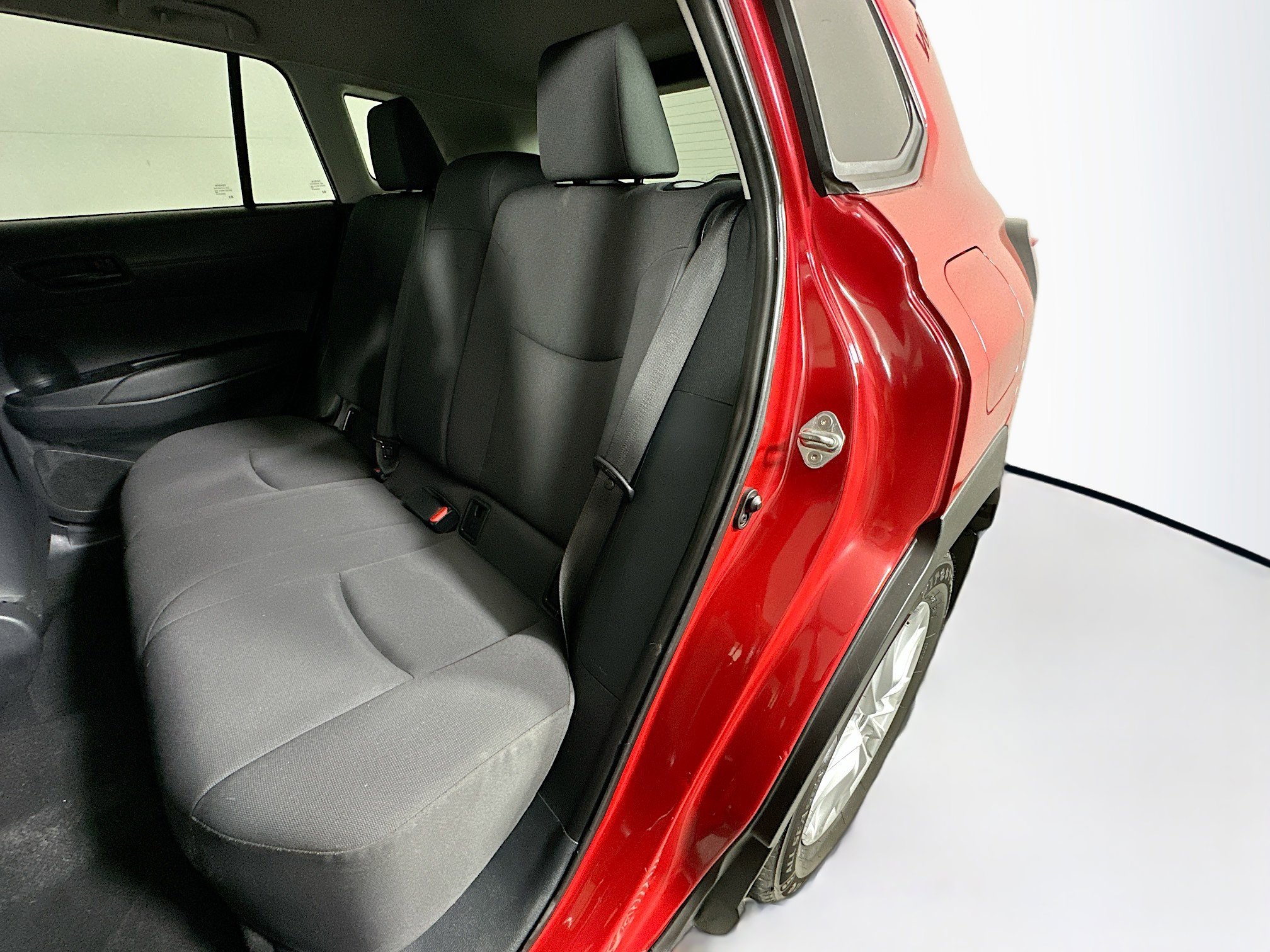 Used 2024 Toyota Corolla Cross LE w/ Moonroof Package image 26