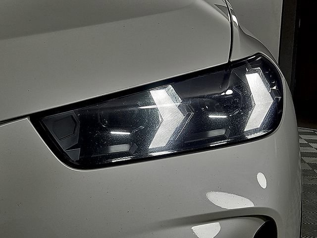 Used 2024 BMW X5 xDrive40i w/ Parking Assistance Package image 9