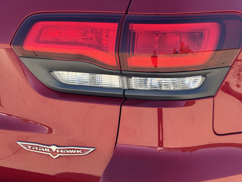 Used 2021 Jeep Grand Cherokee Trailhawk image 12