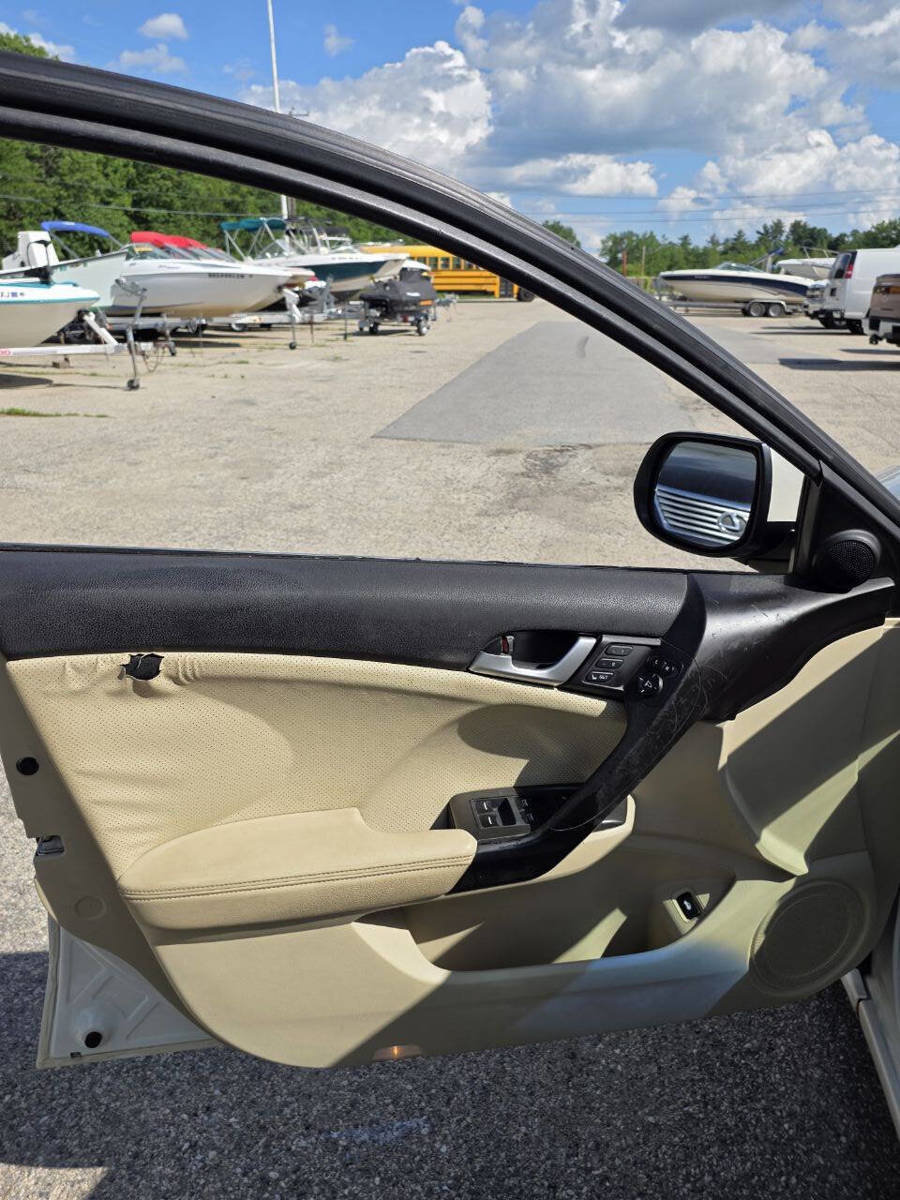 Used 2011 Acura TSX Sedan FWD image 17