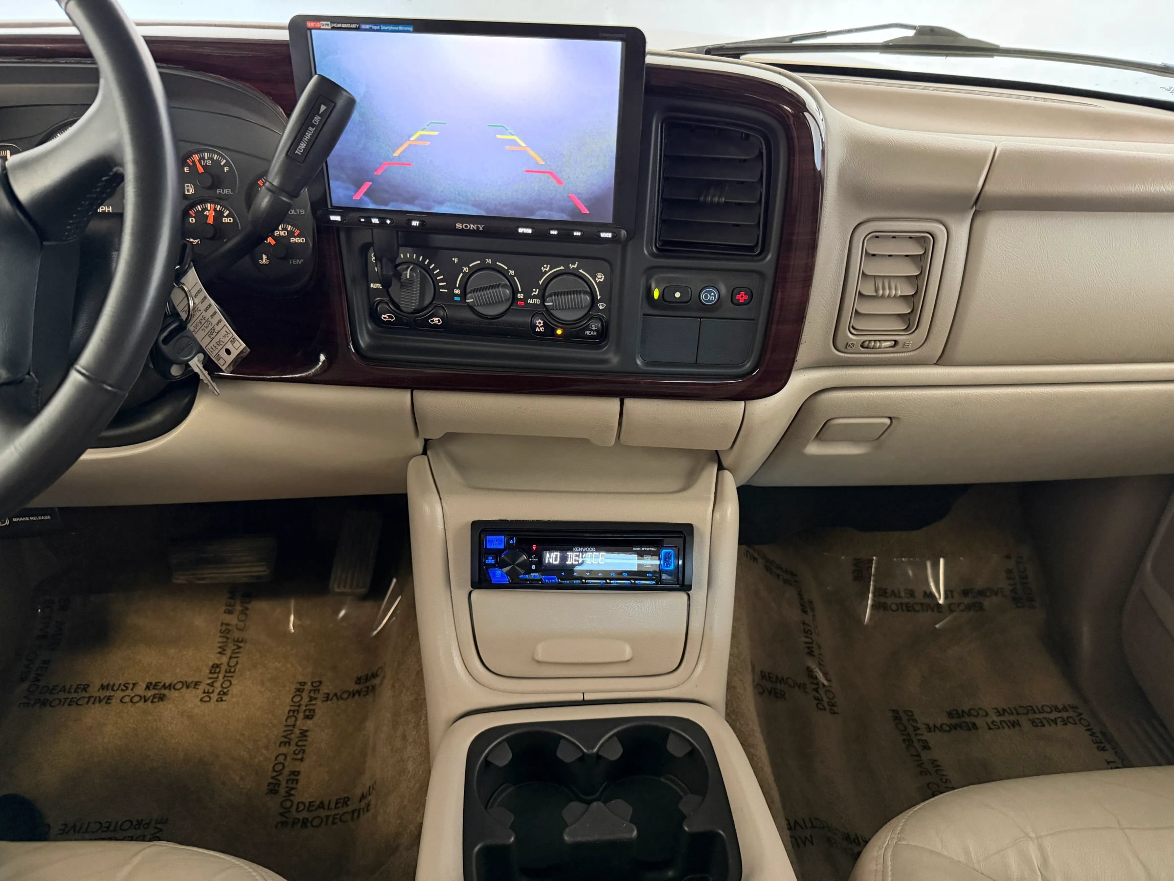 Used 2002 GMC Yukon XL SLT AWD/4WD image 17
