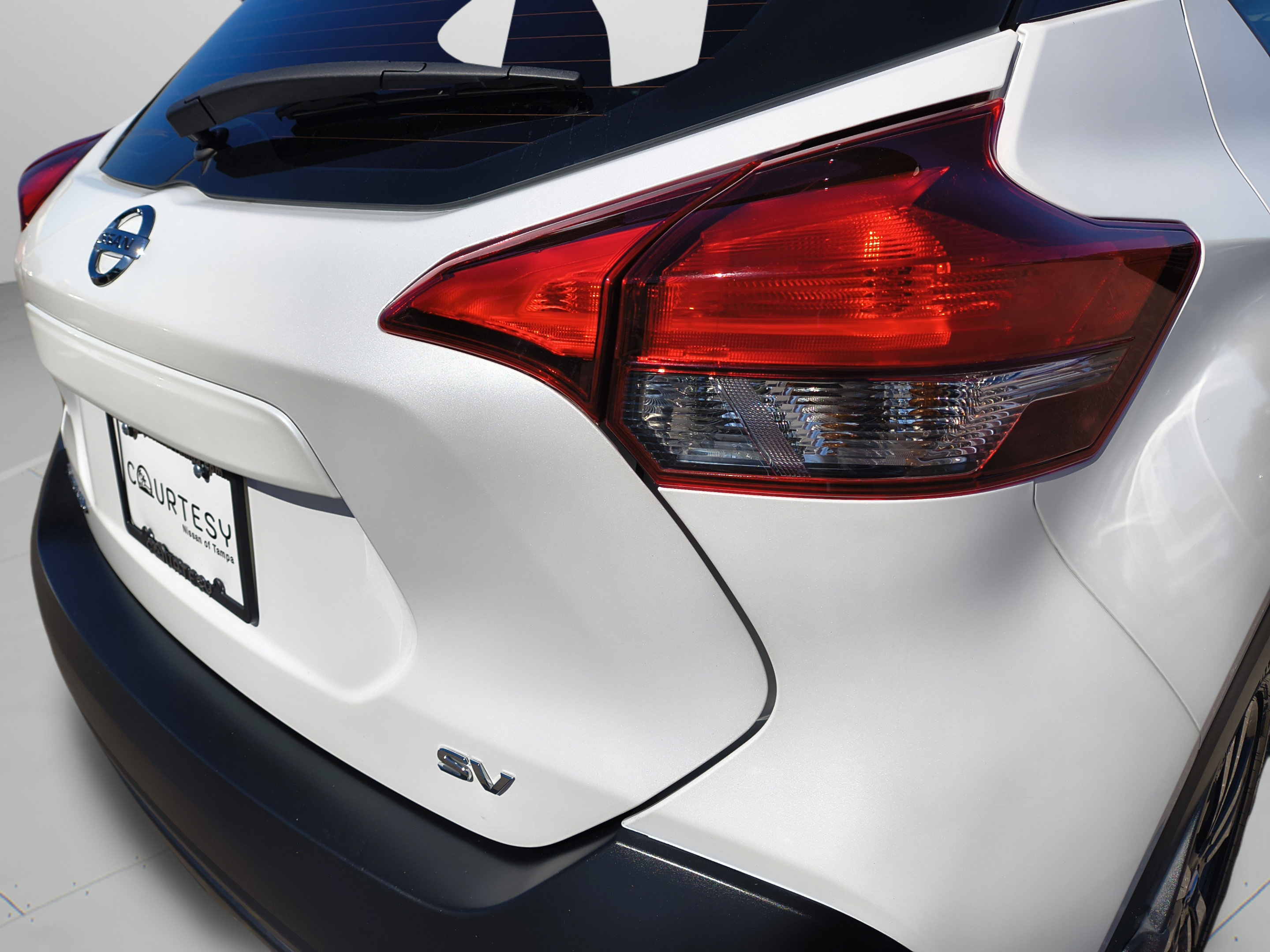 Certified 2019 Nissan Kicks SV FWD image 34