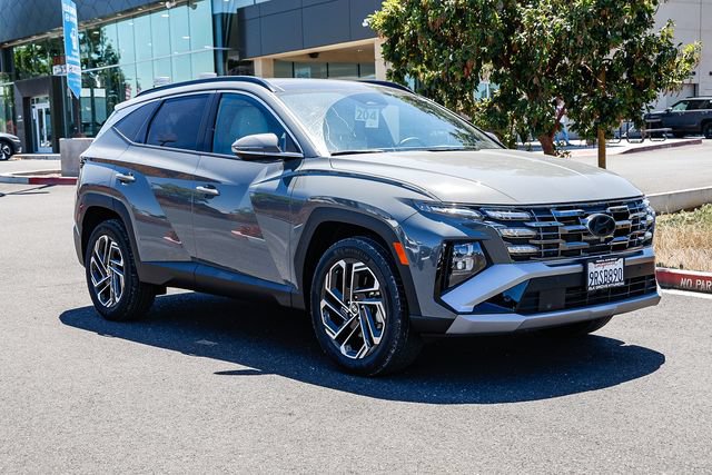 Certified 2025 Hyundai Tucson Limited AWD/4WD image 6