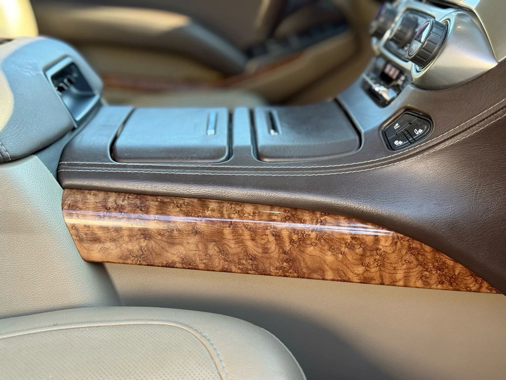 Used 2017 Chevrolet Suburban Premier image 51