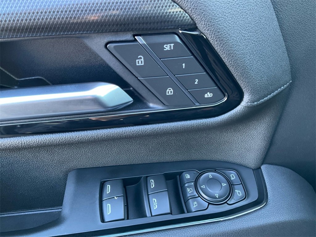 Used 2025 GMC Sierra 2500 AT4 w/ AT4 Premium Plus Package image 27