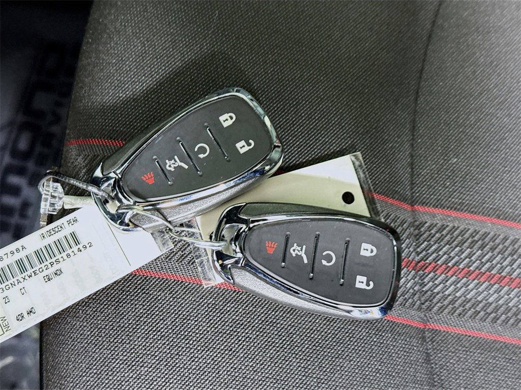 Used 2023 Chevrolet Equinox RS image 31