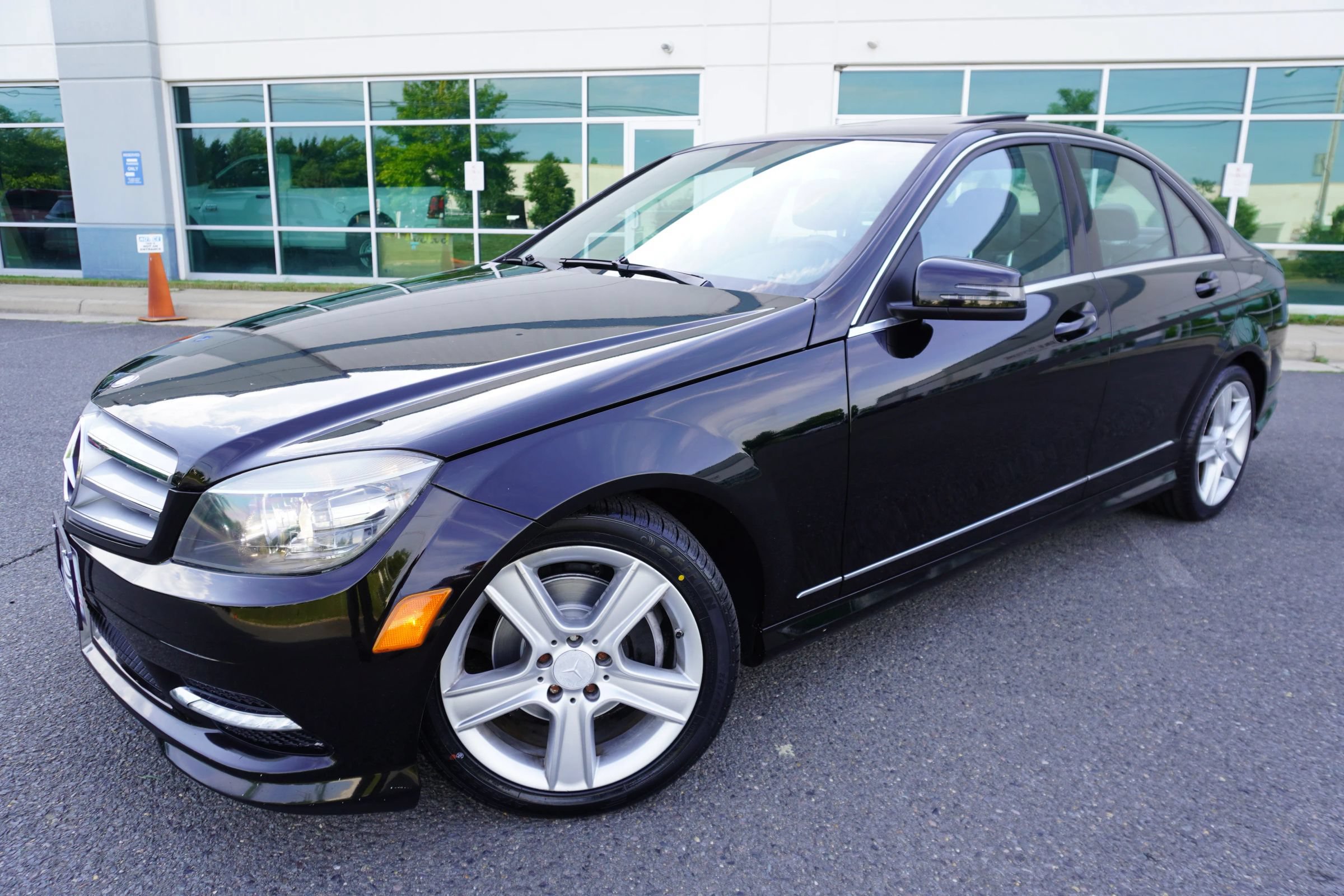 Used 2011 Mercedes-Benz C 300 Sedan image 3