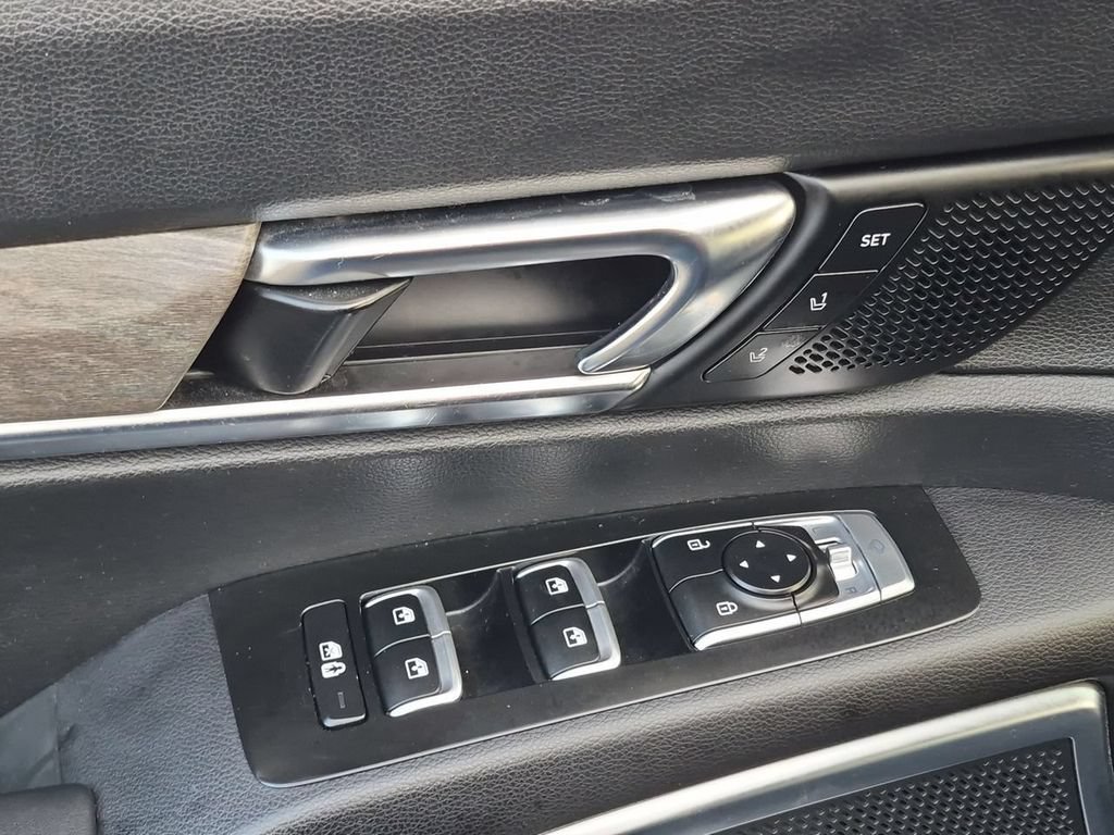 Used 2020 Kia Telluride SX w/ Towing Package FWD image 24