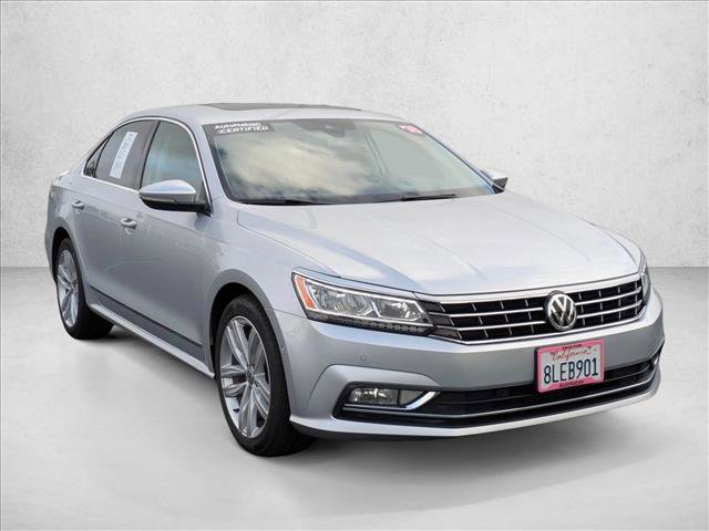 Used 2018 Volkswagen Passat 2.0T SEL Premium image 3