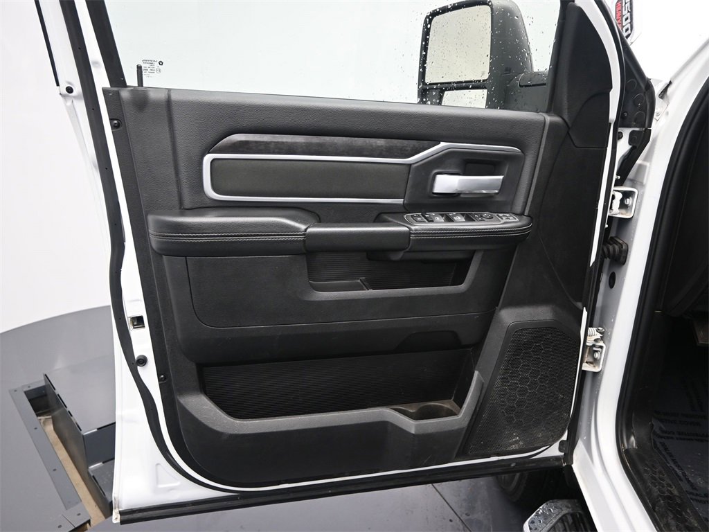 Used 2024 RAM 2500 Big Horn image 17