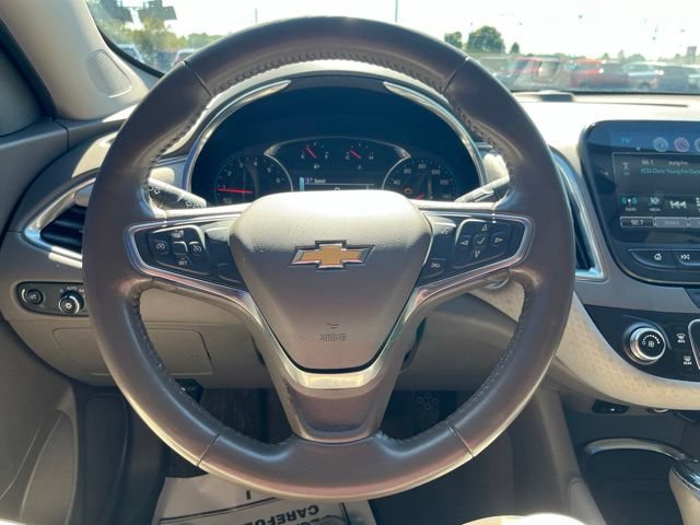 Used 2018 Chevrolet Malibu LT FWD image 16