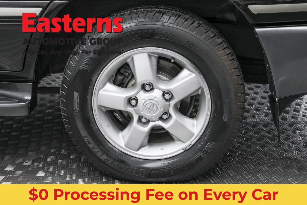 Used 2005 Toyota Land Cruiser AWD/4WD image 8