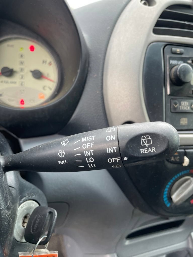 Used 2003 Toyota RAV4 2WD image 13