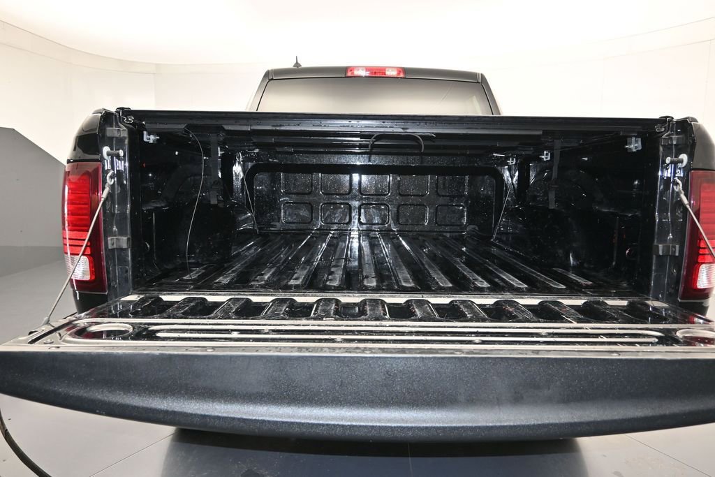 Used 2022 RAM 1500 Classic Warlock w/ Electronics Group AWD/4WD image 23