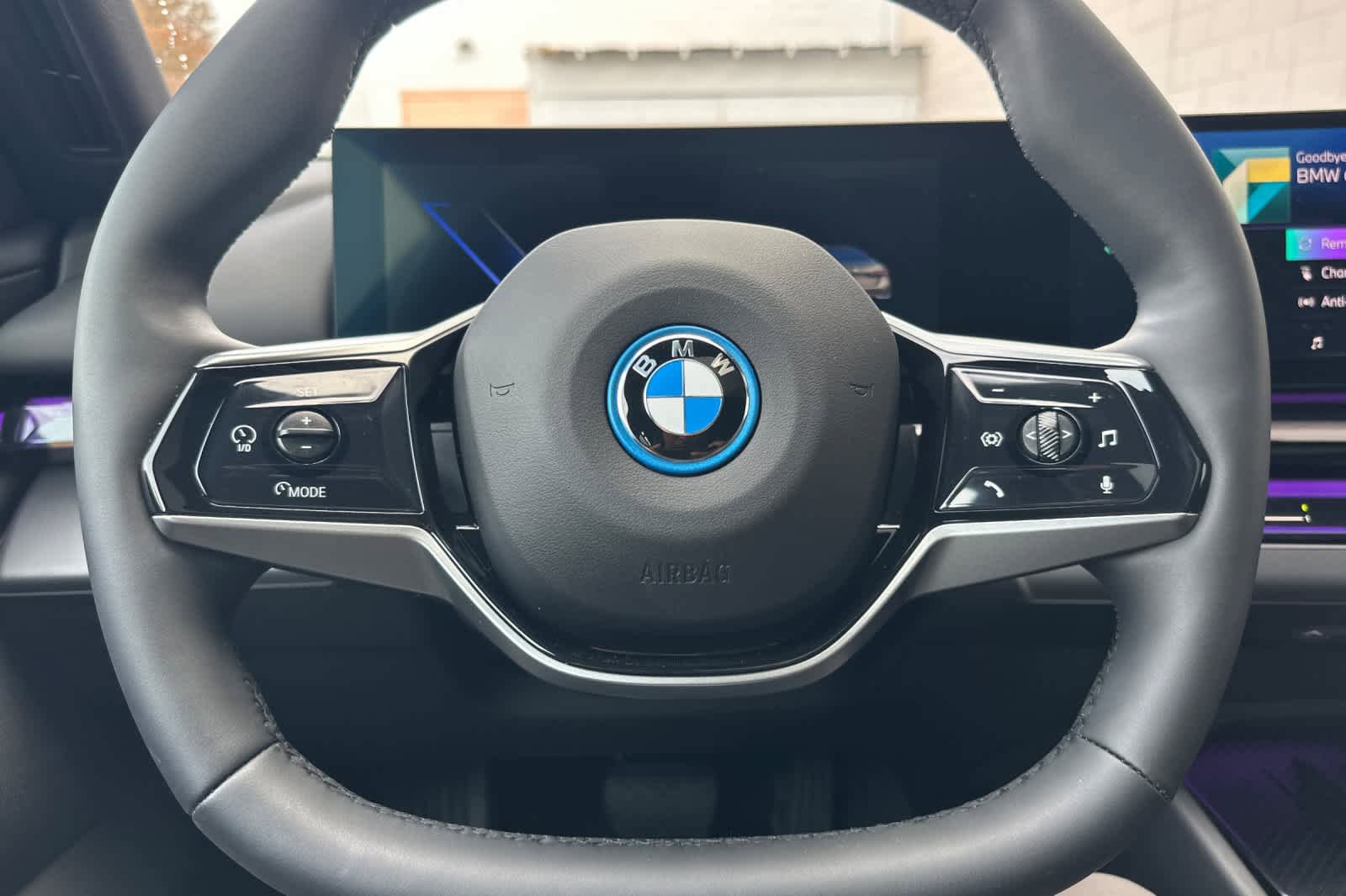 Used 2024 BMW i5 eDrive40i w/ M Sport Package RWD image 25