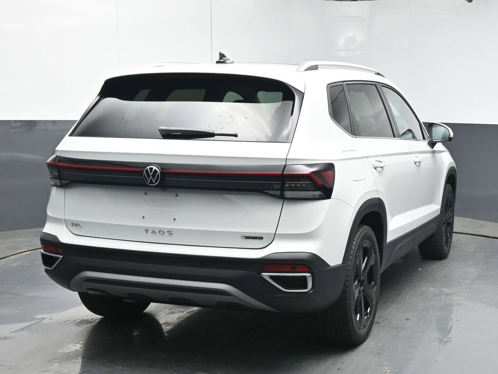 Used 2025 Volkswagen Taos SEL image 7