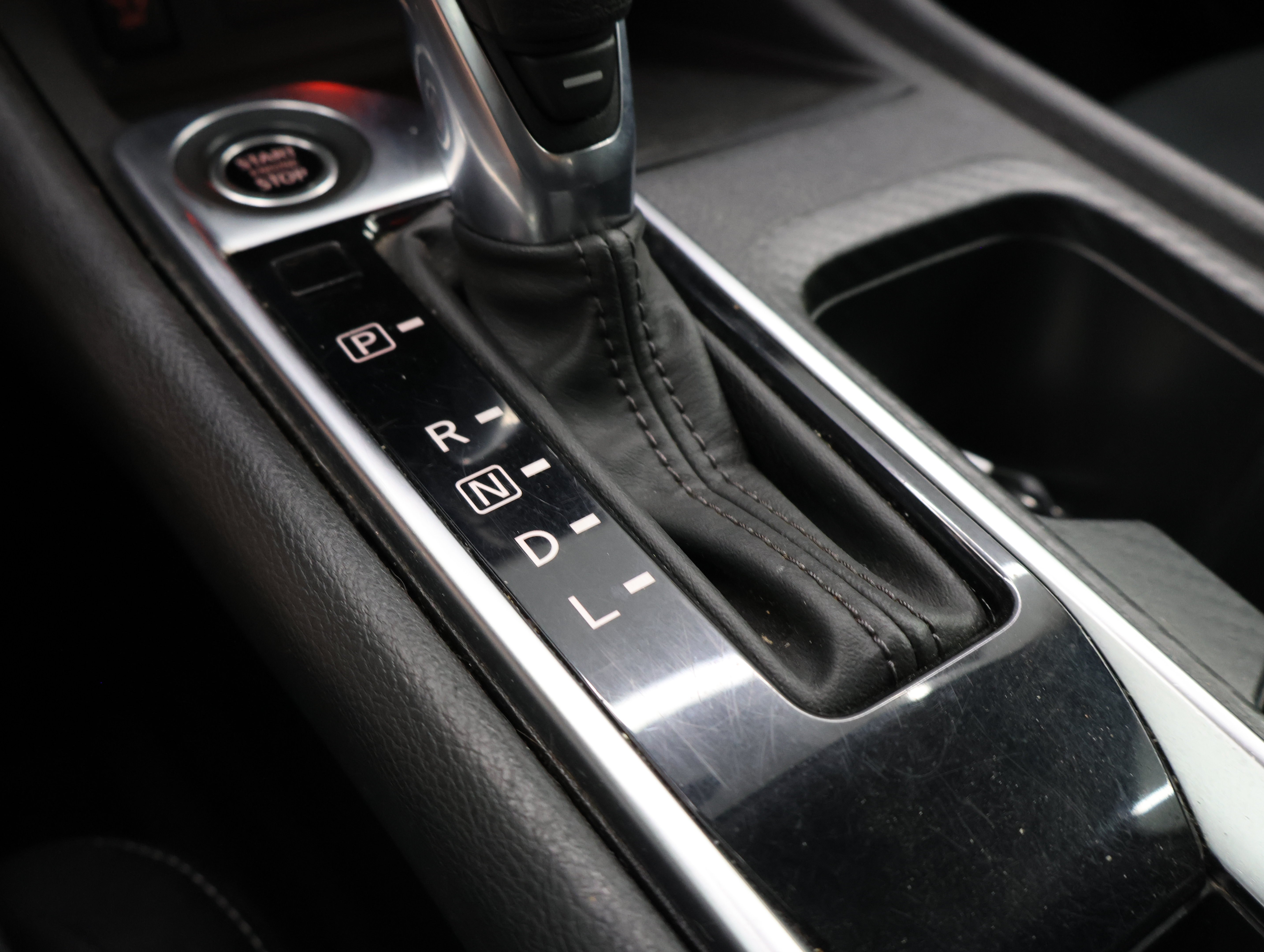 Used 2024 Nissan Sentra SV FWD image 42