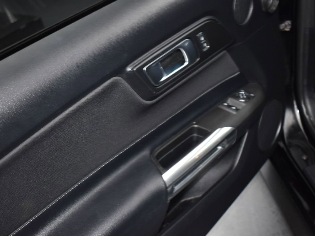 Used 2018 Ford Mustang GT w/ Equipment Group 301A image 9