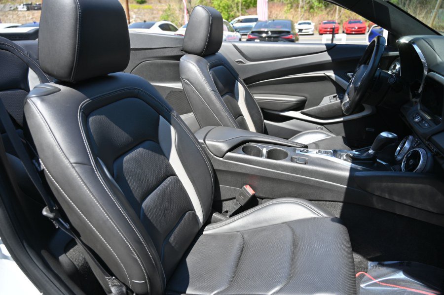 Used 2021 Chevrolet Camaro LT w/ RS Package RWD image 18