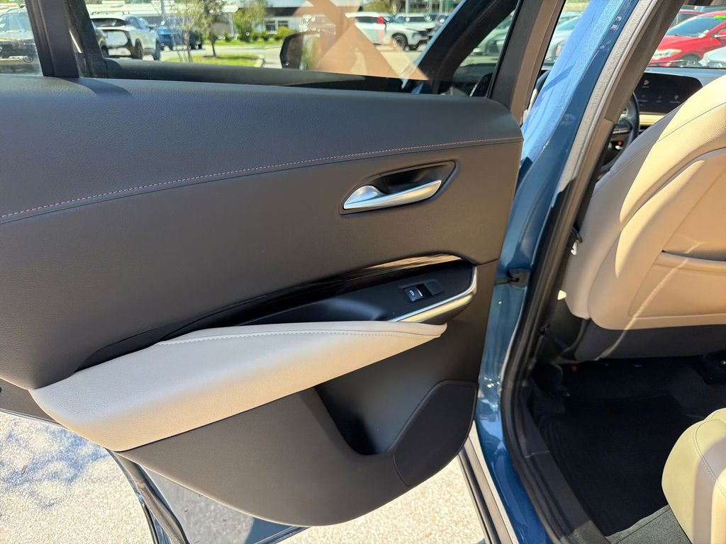 Used 2024 Cadillac XT4 Luxury image 19