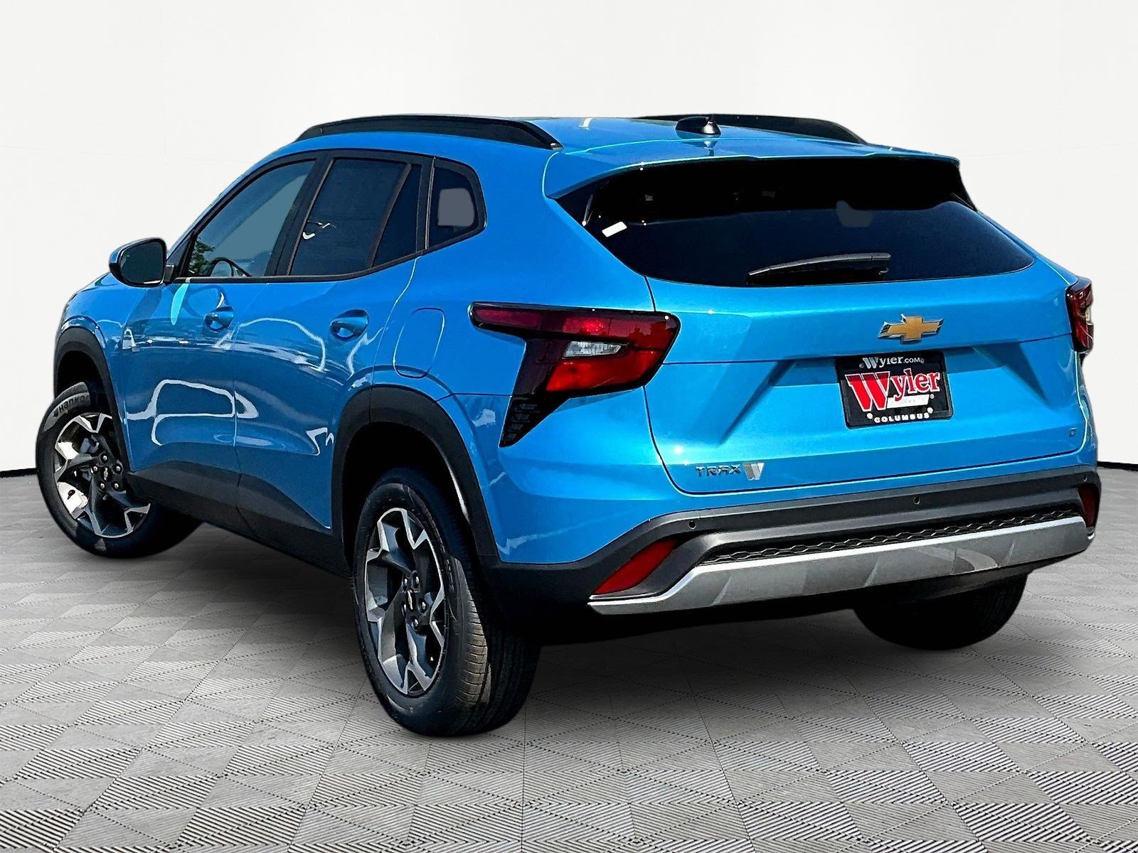 New 2026 Chevrolet Trax LT w/ Driver Confidence Package FWD image 4