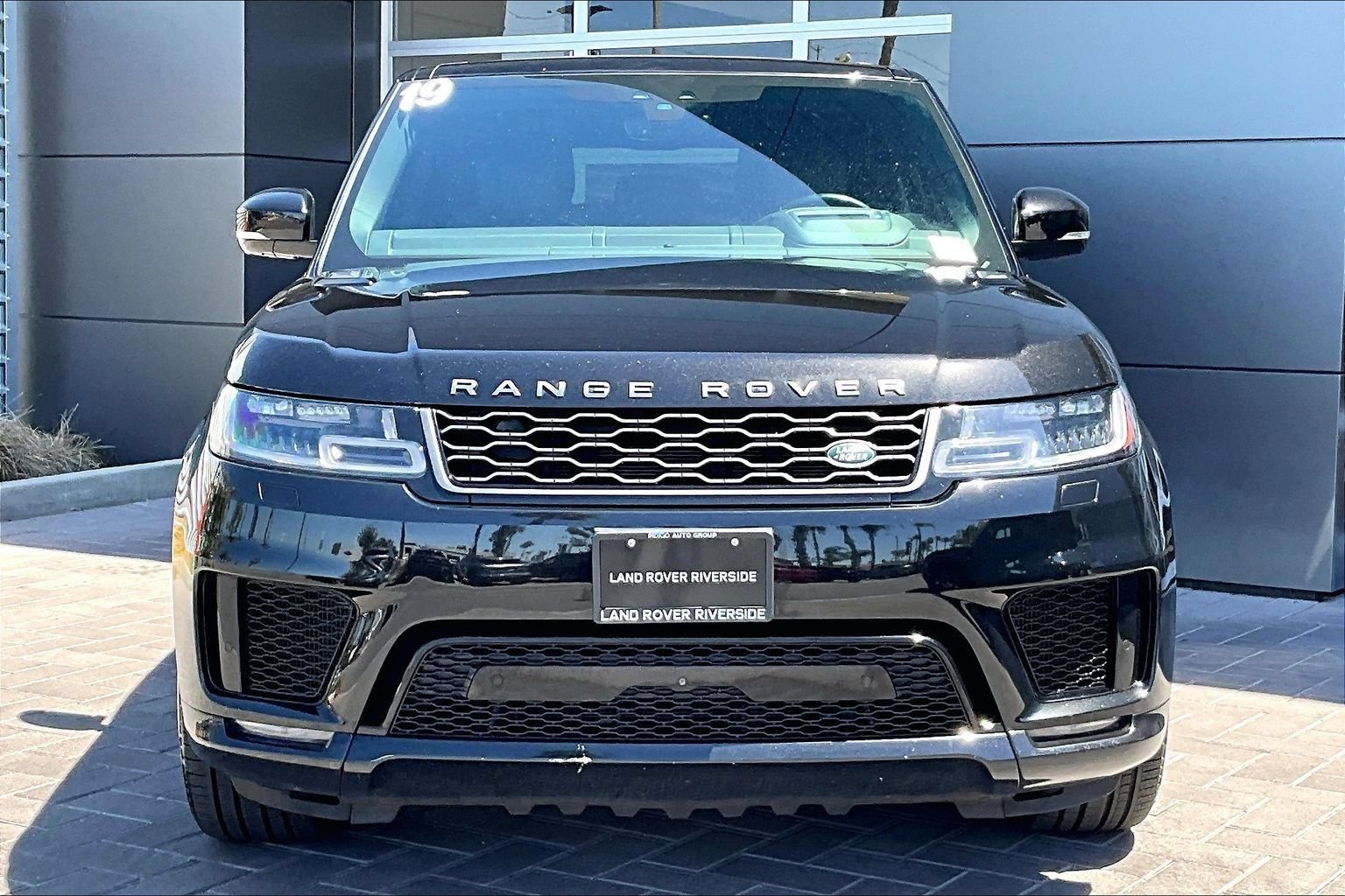 Used 2019 Land Rover Range Rover Sport Supercharged AWD/4WD image 2