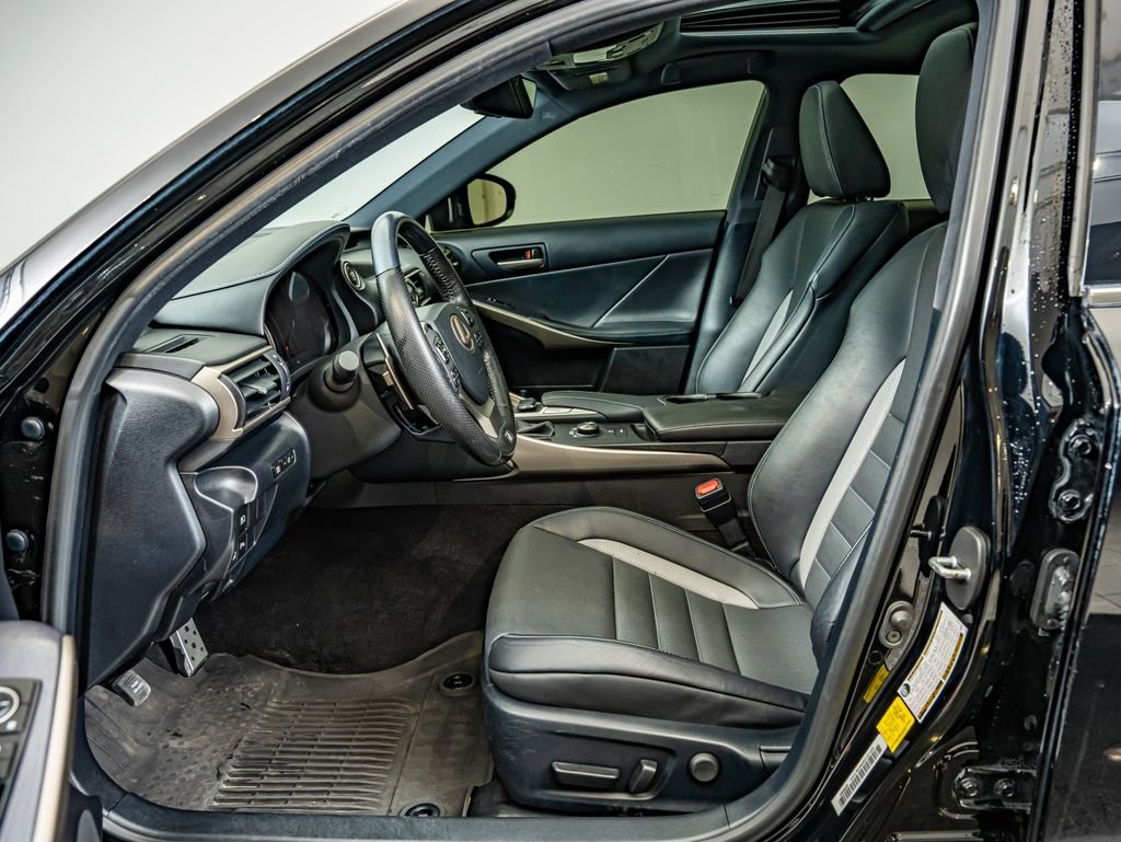 Used 2020 Lexus IS 350 F Sport w/ Blackline Edition AWD/4WD image 34