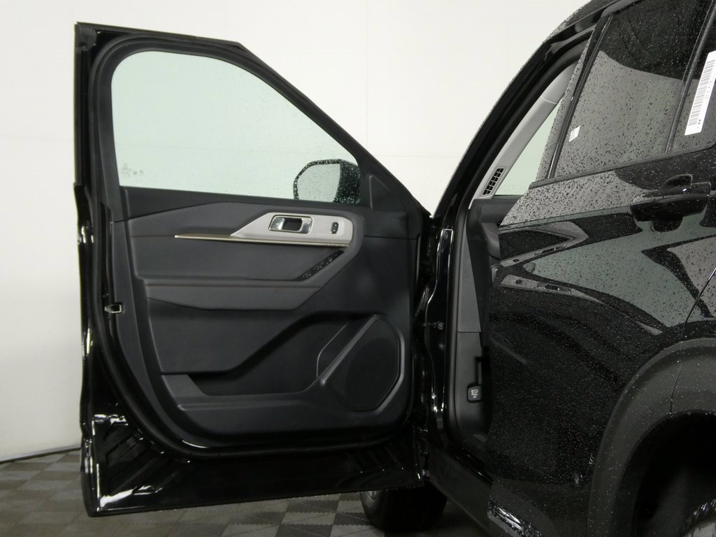 New 2025 Ford Explorer Active w/ Active Comfort Package image 25