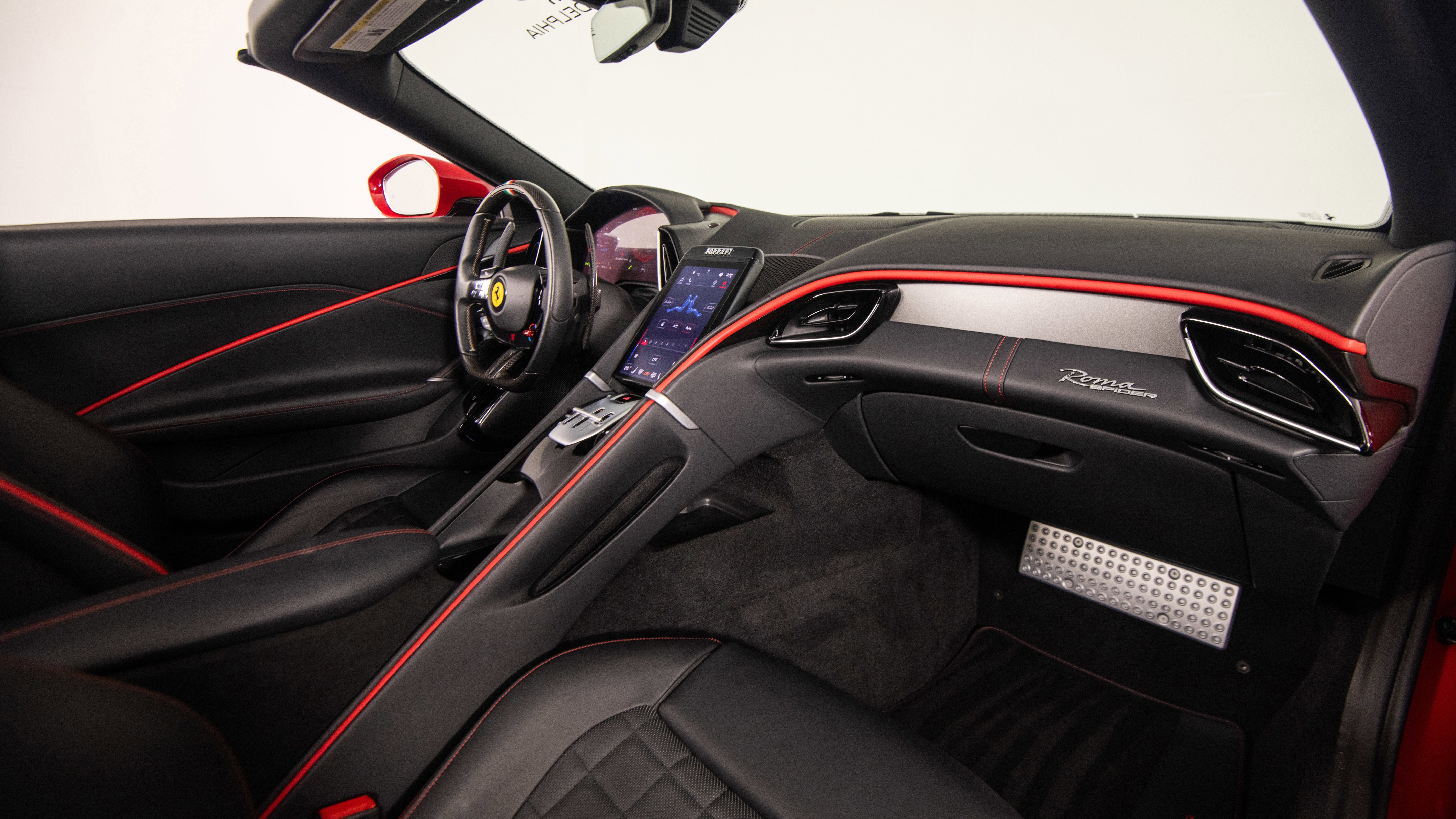Certified 2025 Ferrari Roma Spider RWD image 28