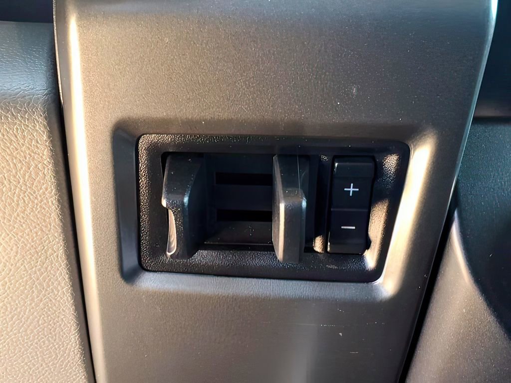 Used 2022 Ford F250 XLT w/ XLT Premium Package image 14