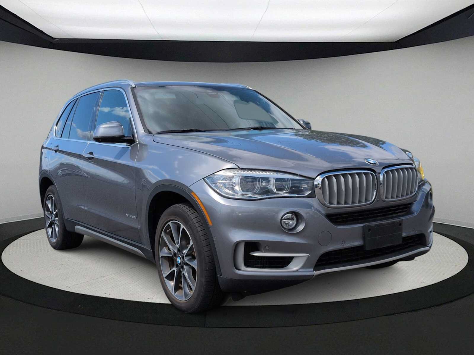 Used 2018 BMW X5 xDrive50i AWD/4WD image 2