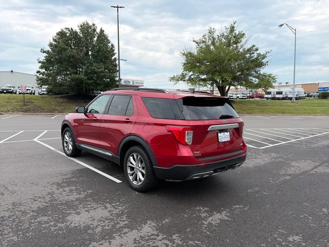 Used 2021 Ford Explorer XLT w/ Equipment Group 202A AWD/4WD image 24