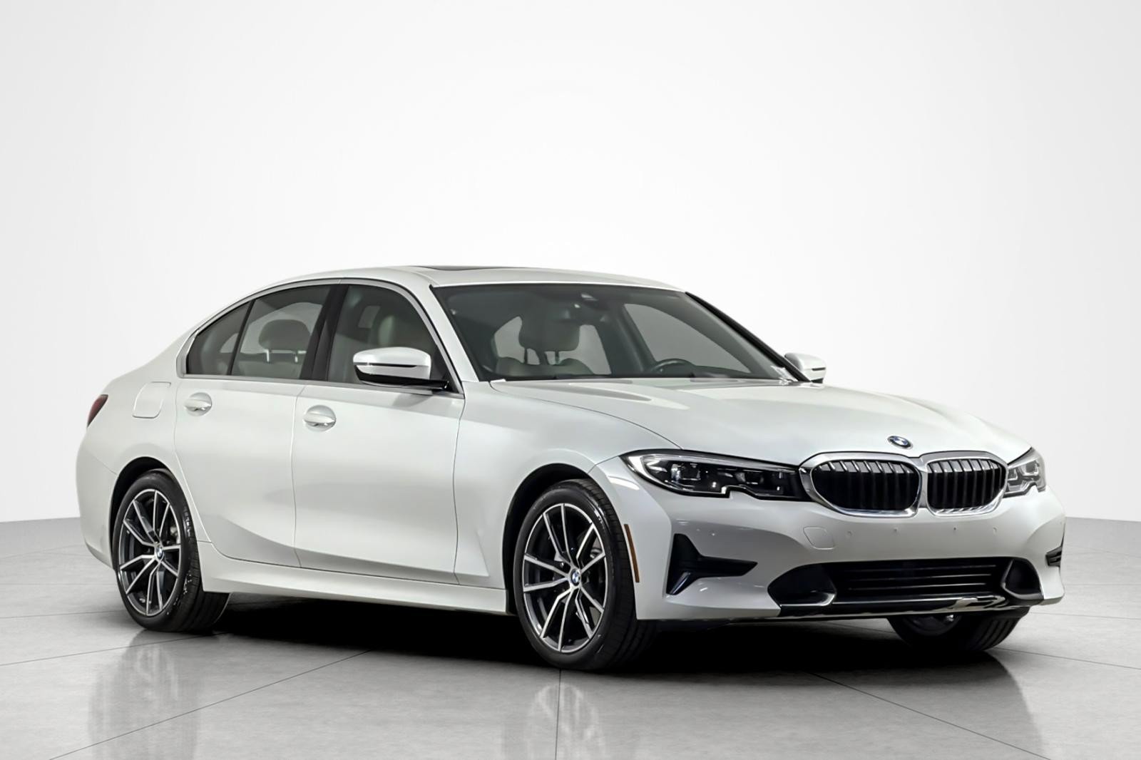 Used 2021 BMW 330i Sedan w/ Convenience Package RWD image 7