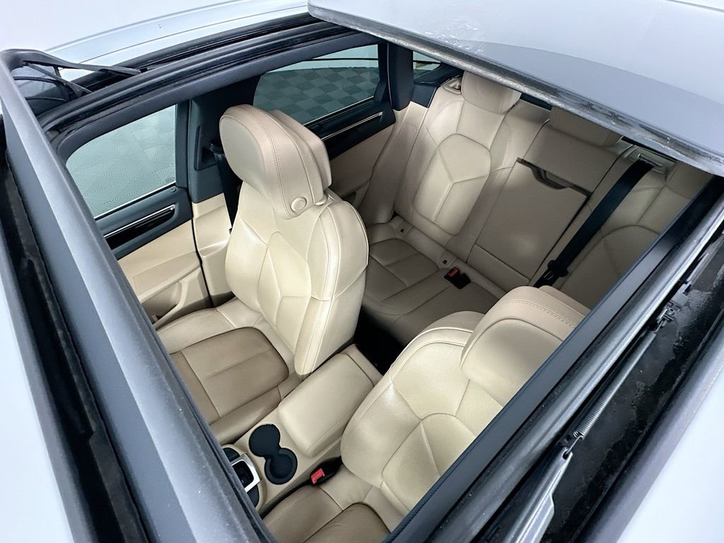 Used 2020 Porsche Macan S image 22