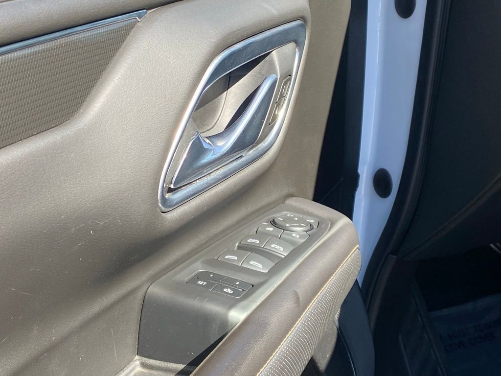 Used 2021 GMC Yukon XL AT4 w/ AT4 Premium Plus Package image 11