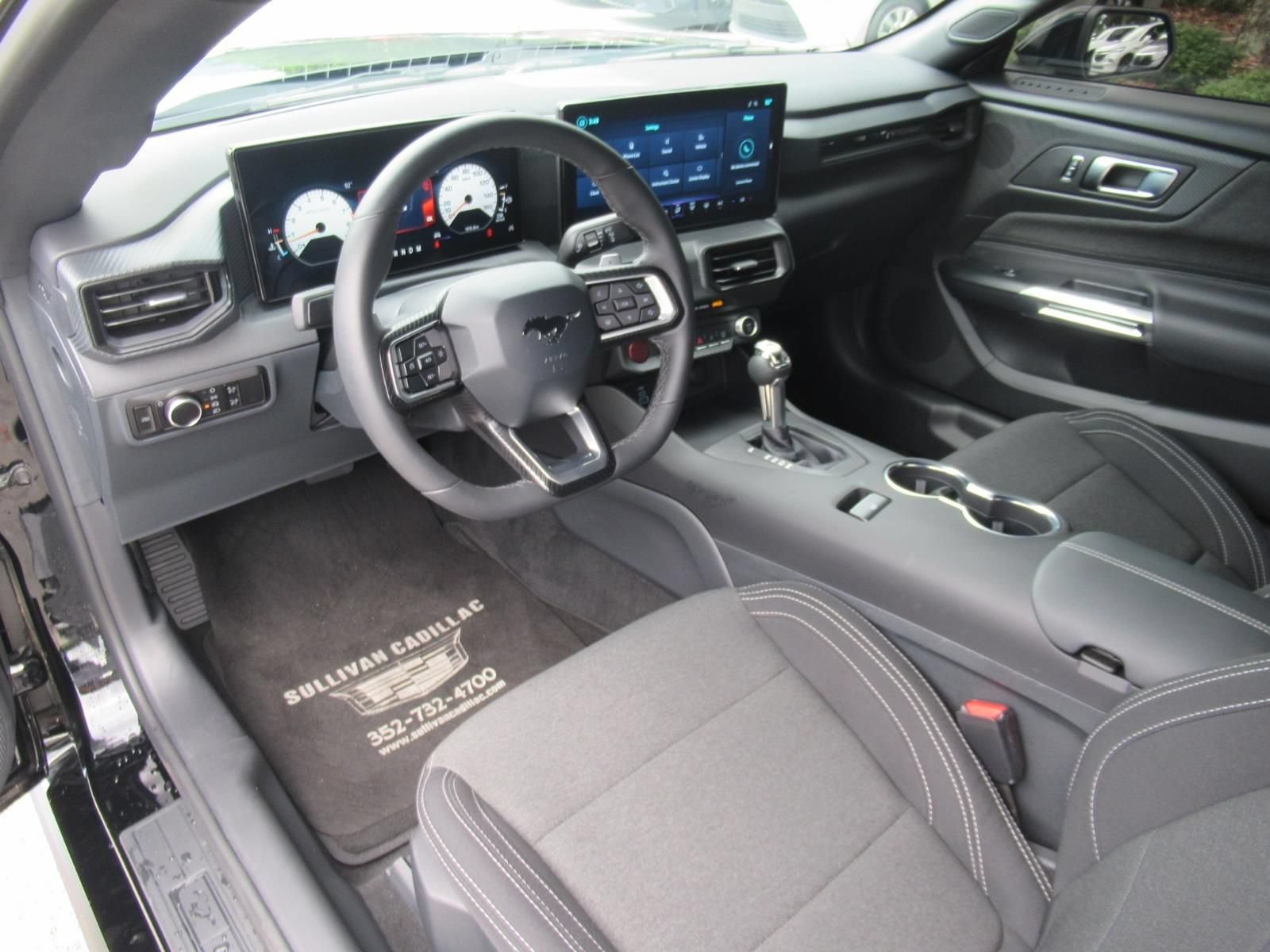 Used 2025 Ford Mustang GT RWD image 18