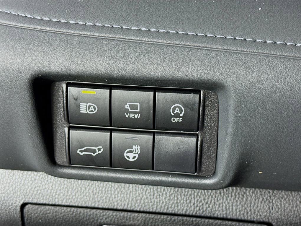Used 2023 Toyota Highlander Platinum image 14