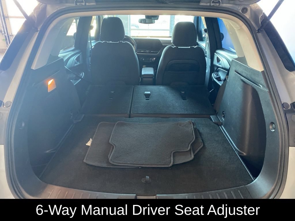 Used 2025 Chevrolet TrailBlazer LT AWD/4WD image 20