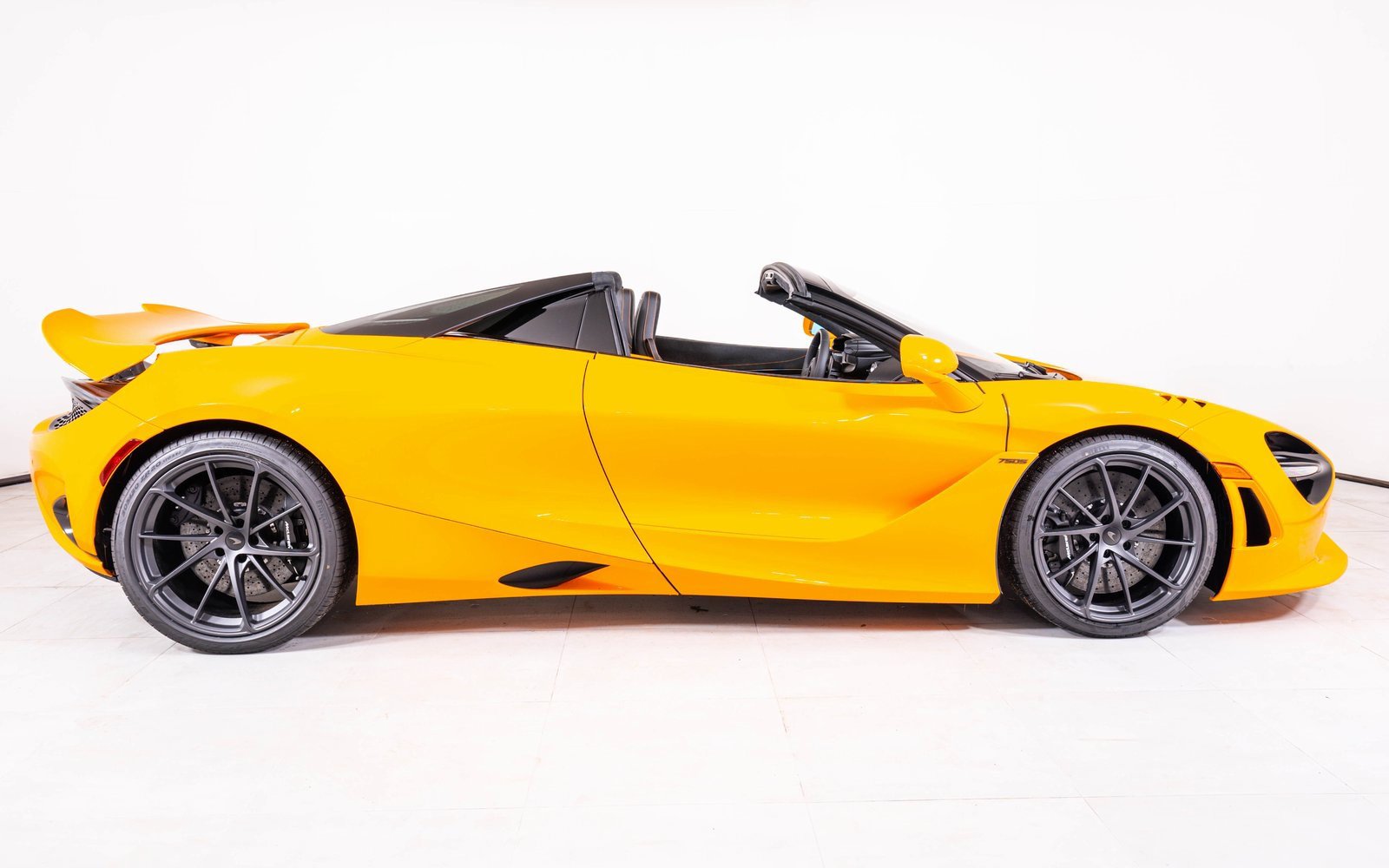 New 2026 McLaren 750S Spider image 8